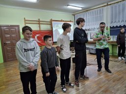 20251212_125725_easy-resize.com